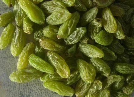 کشمش سبز تیزاب و شیرین برای میان‌ وعده سالم